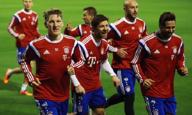 门德斯：萨福诺夫表现拯救了球队，为俱乐部创造历史感到自豪（门德斯：萨福诺夫力挽狂澜，我为俱乐部的历史性突破自豪）