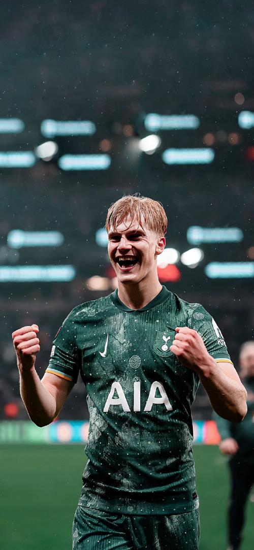 申花客战津门虎：双方均四外援出战，李可首发，阿代米替补