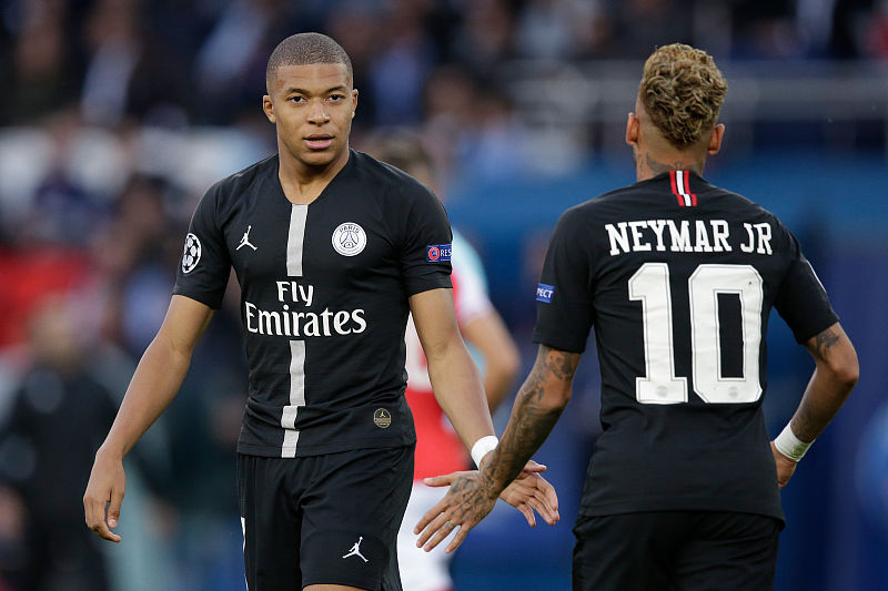 压力来了！阿森纳1-2遭绝杀优势只剩2分，双中卫缺席问题太大