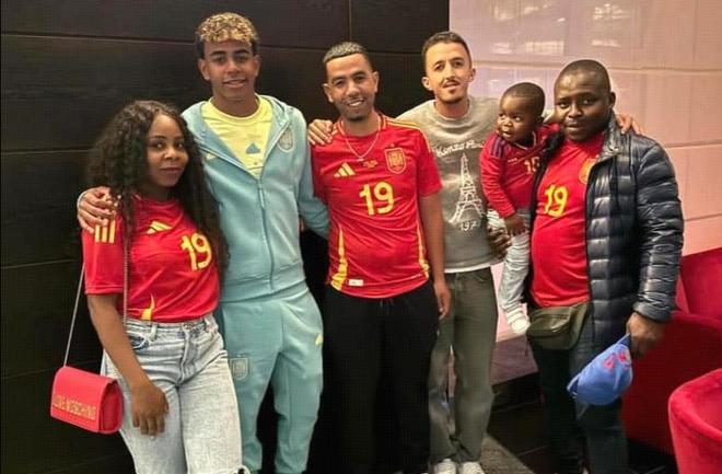 利物浦正式发布新赛季球衣，时隔13年再度携手阿迪达斯