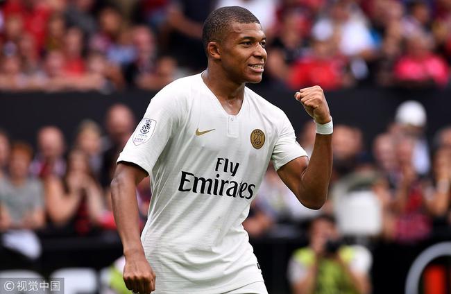 安帅给埃斯特旺批假以考取驾照，并宣布了他通过考试的消息