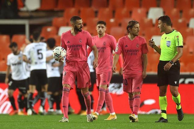 只差一场，若昂-佩德罗将成为第31位达成英超百场的巴西球员